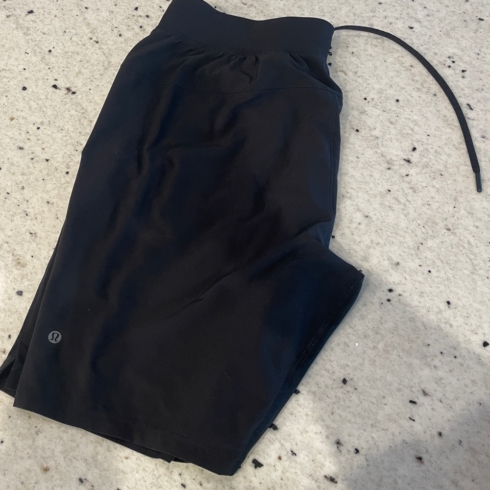 Men’s Lululemon shorts